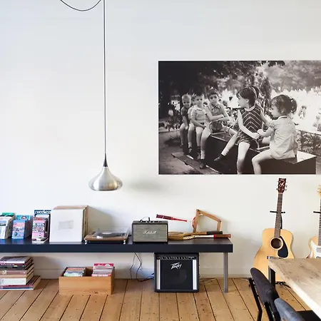 Apartment - - Peace In The City *